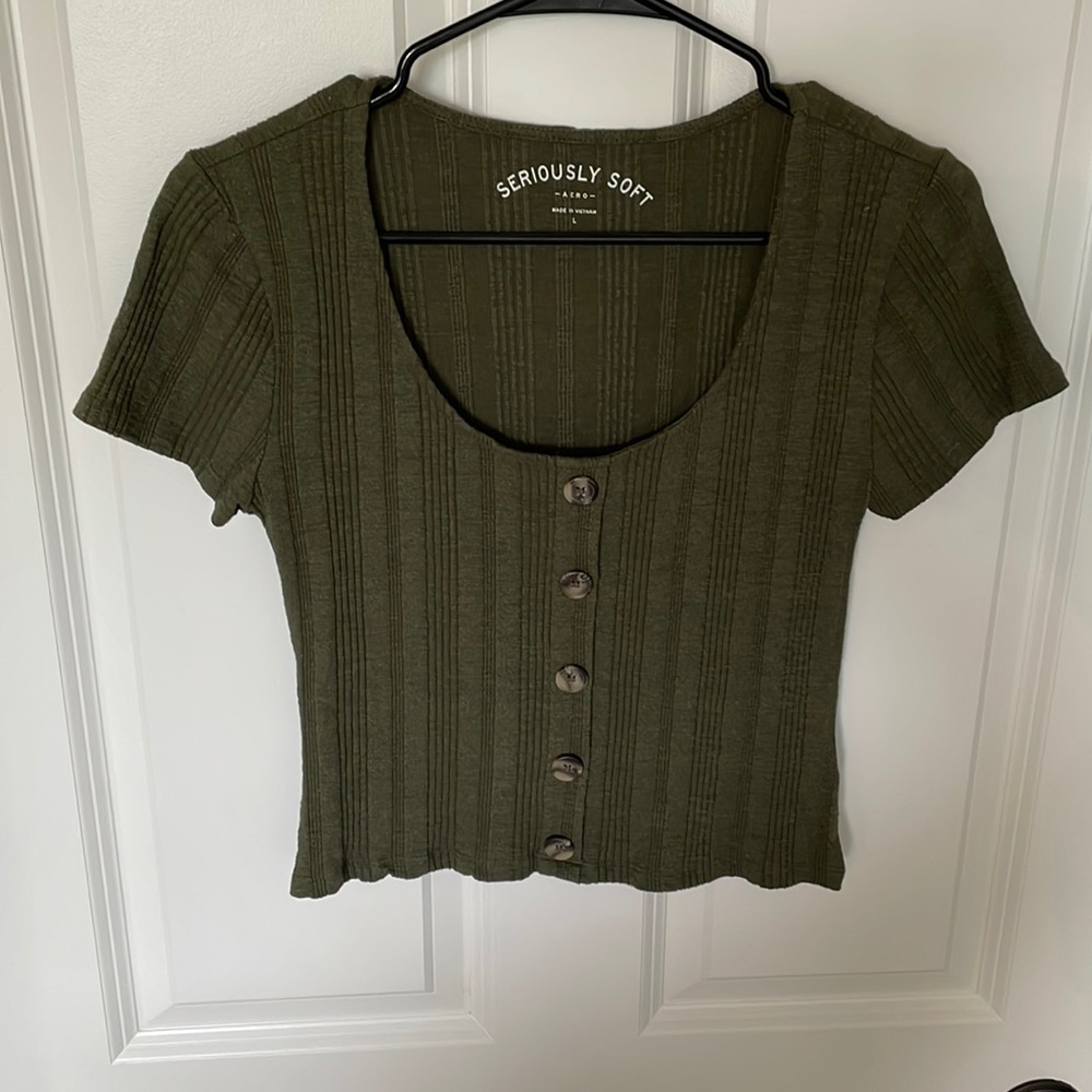 Cropped Buttoned Tshirt